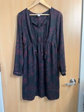 Motherhood Black Long-Sleeve Floral Sheer Roll Tab Sleeve Crochet Details Dress